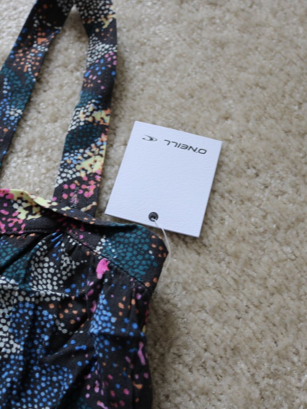 O'Neill Black Multi-Color Patterned Crop Top - Picture 2 of 3